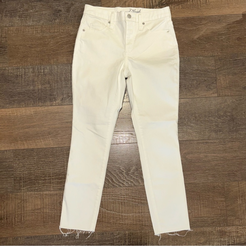 Universal Thread High Rise Skinny Cropped White Jeans Women’s 00/24